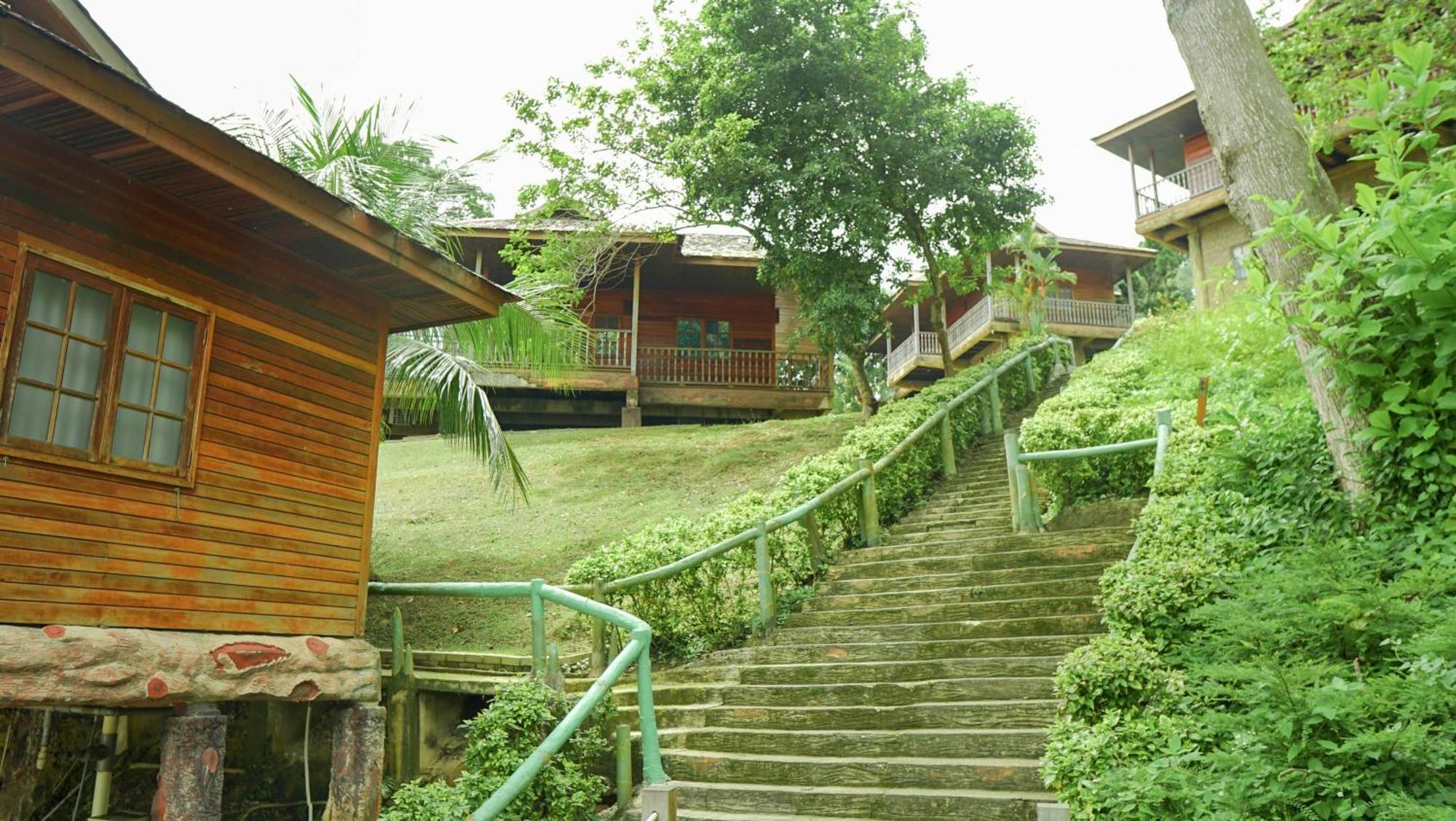 Ktm Resort Batam Sekupang Exterior photo
