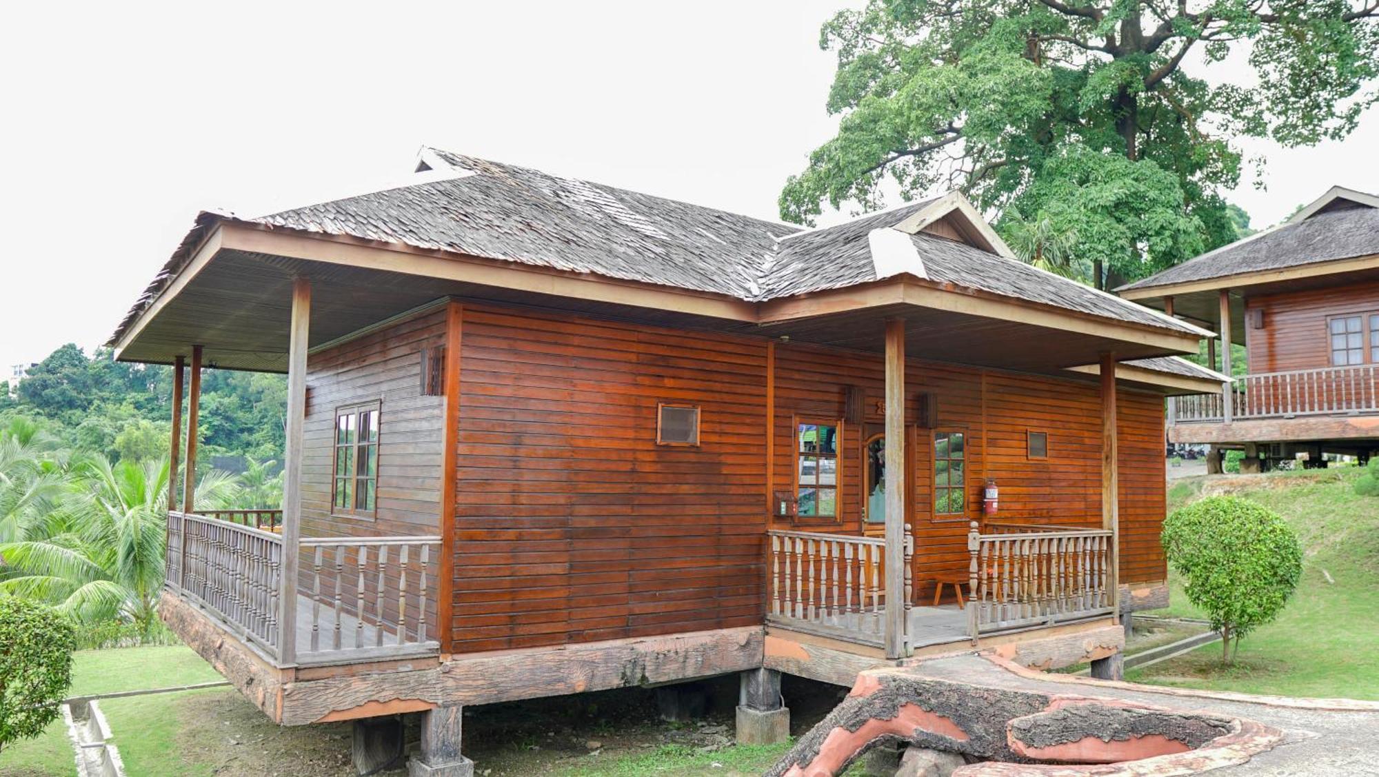 Ktm Resort Batam Sekupang Exterior photo