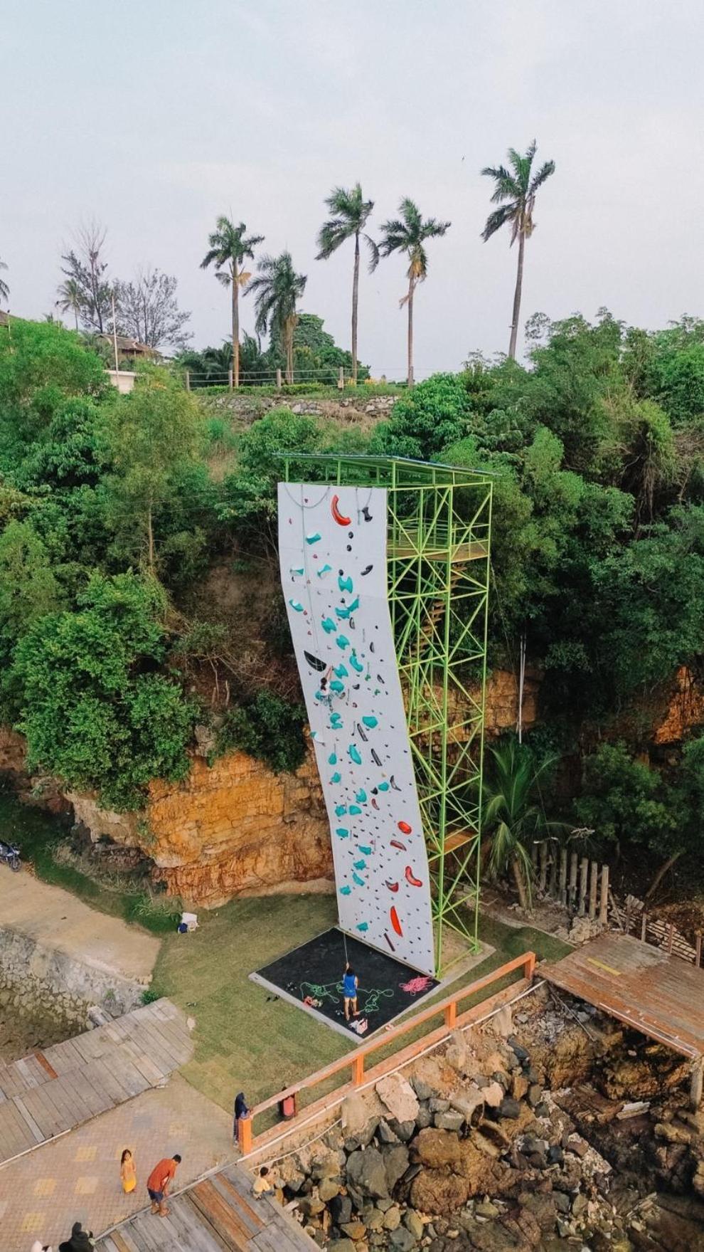 Ktm Resort Batam Sekupang Exterior photo