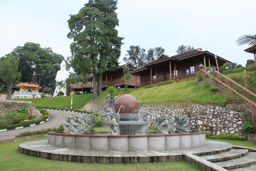 Ktm Resort Batam Sekupang Exterior photo
